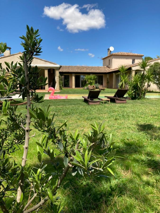 Le Patio, Chambres D Hotes Pour Adultes En Camargue, Possibilite De Naturisme A La Piscine, Aimargues Exterior photo
